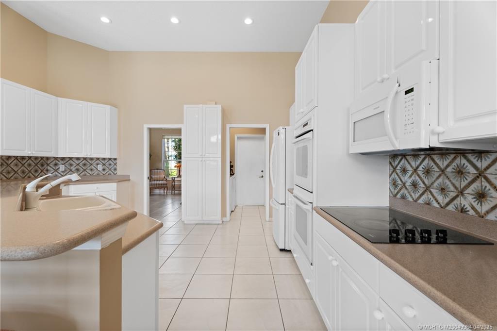 2024 SE Kilmallie Ct