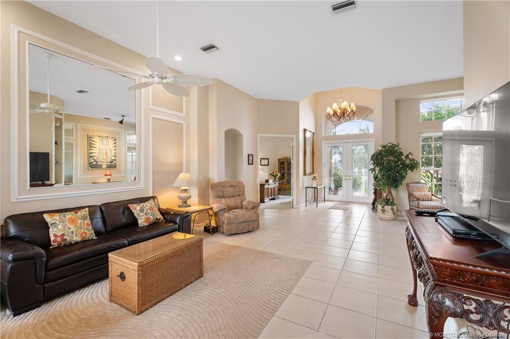 2024 SE Kilmallie Ct