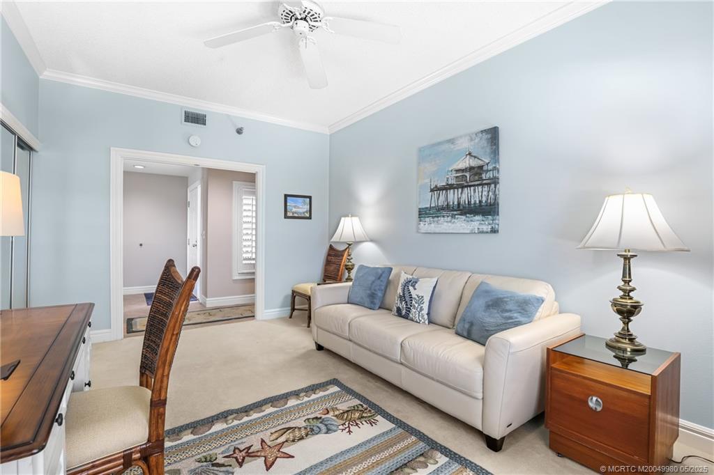 184 NE Edgewater Drive 1306