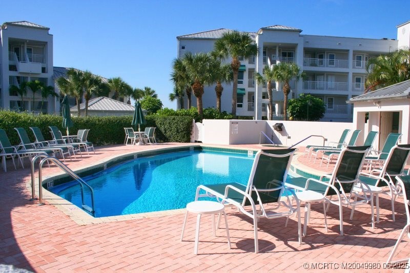 184 NE Edgewater Drive 1306