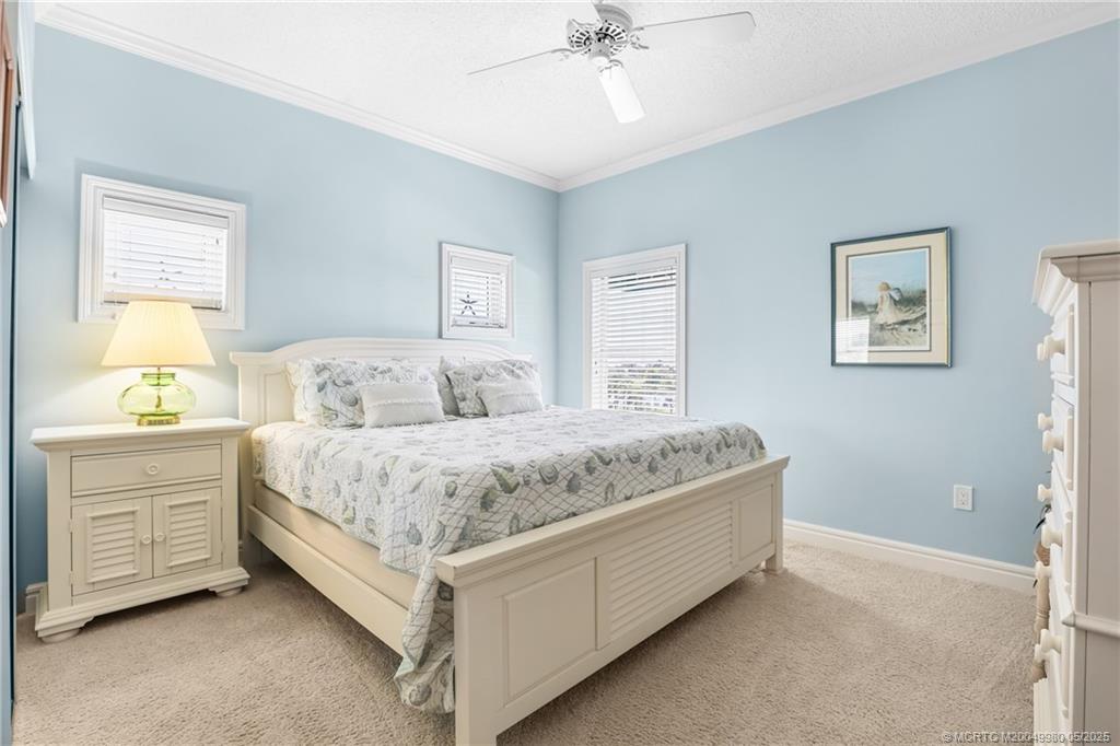 184 NE Edgewater Drive 1306