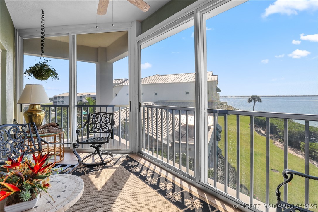 184 NE Edgewater Drive 1306