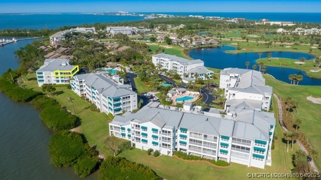 184 NE Edgewater Drive 1306