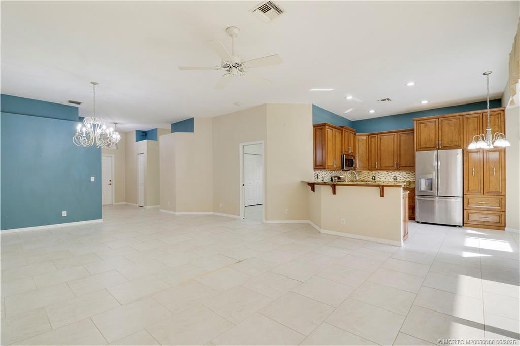 7225 SE Magellan Lane