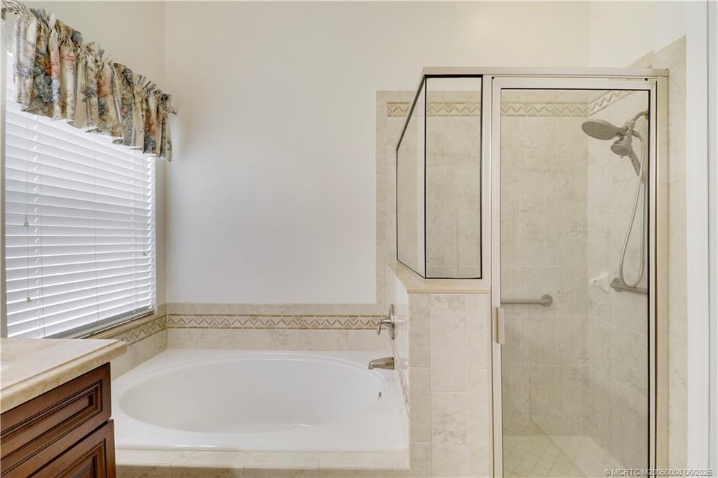 7225 SE Magellan Lane