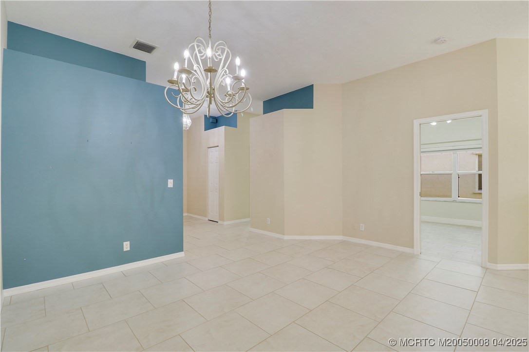 7225 SE Magellan Lane