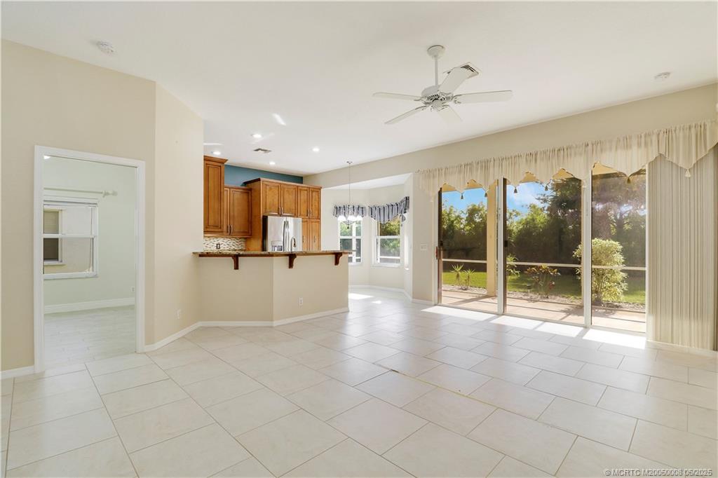 7225 SE Magellan Lane