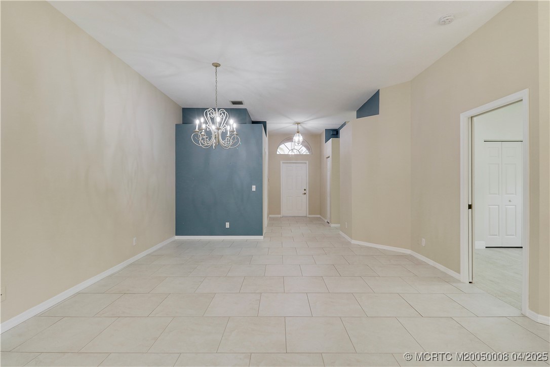 7225 SE Magellan Lane