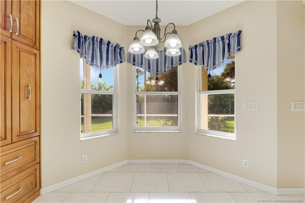 7225 SE Magellan Lane