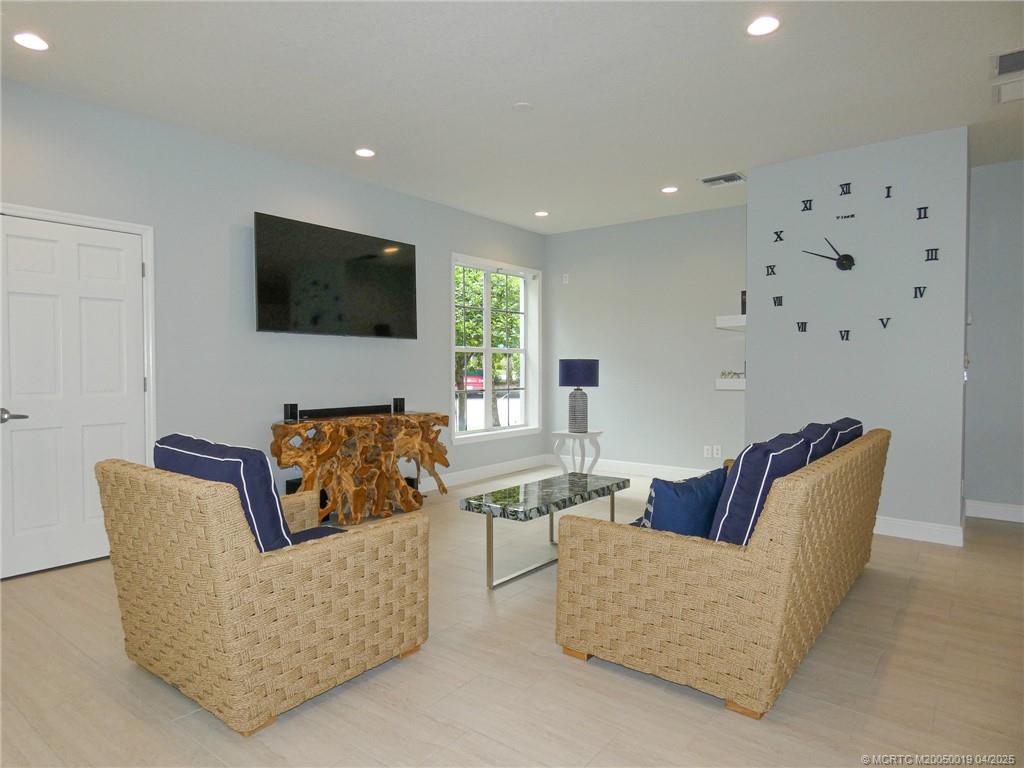 5750 NE Island Cove Way 3303