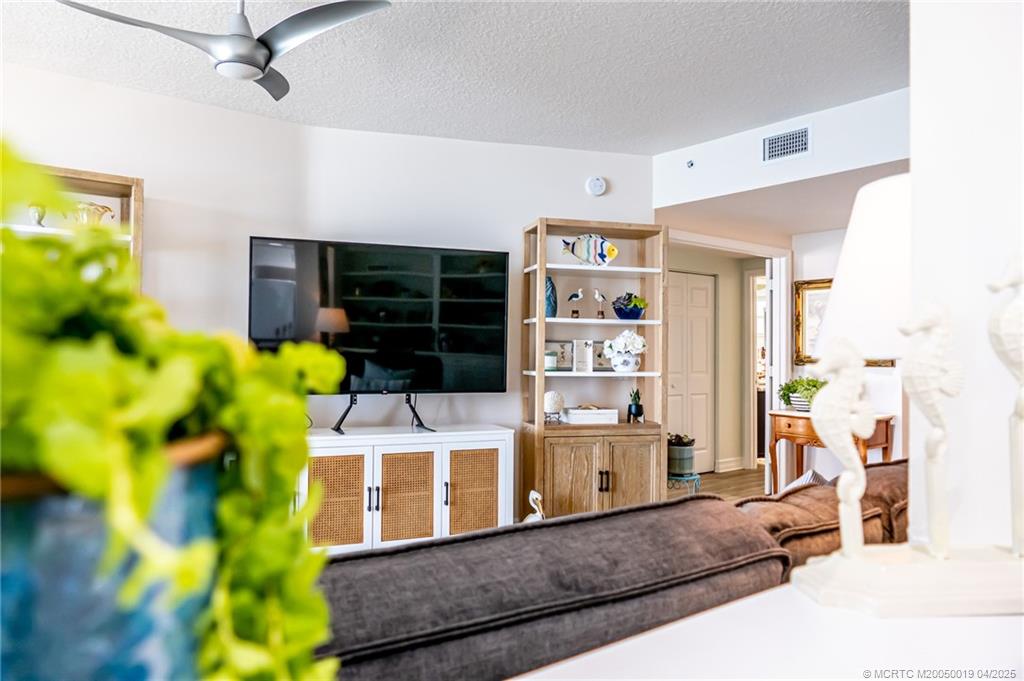 5750 NE Island Cove Way 3303