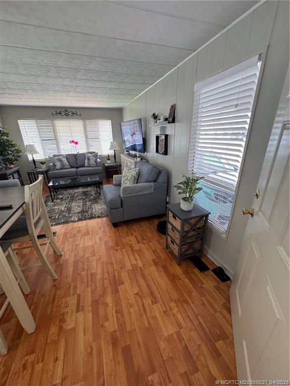 2449 SE Penny Lane