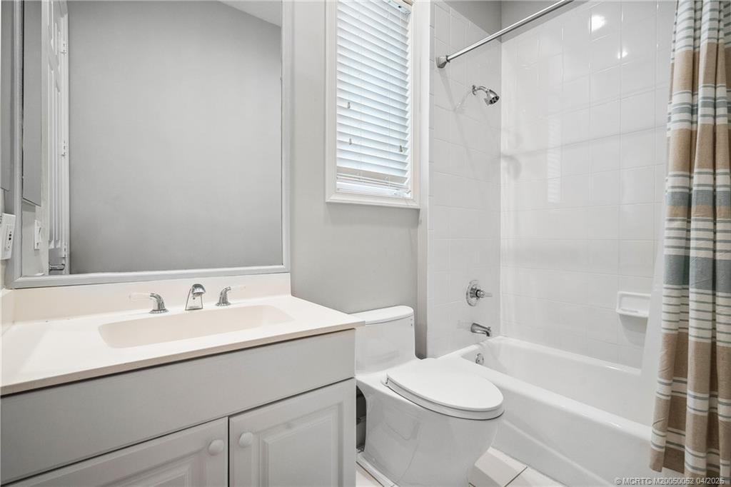 4346 SE Waterford Drive