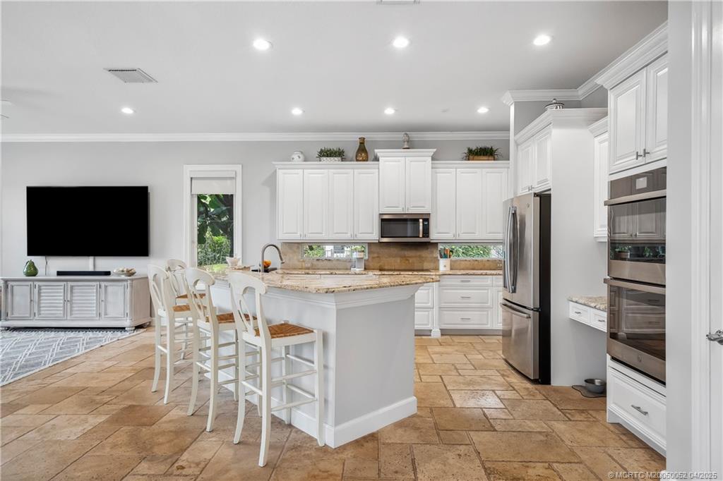 4346 SE Waterford Drive