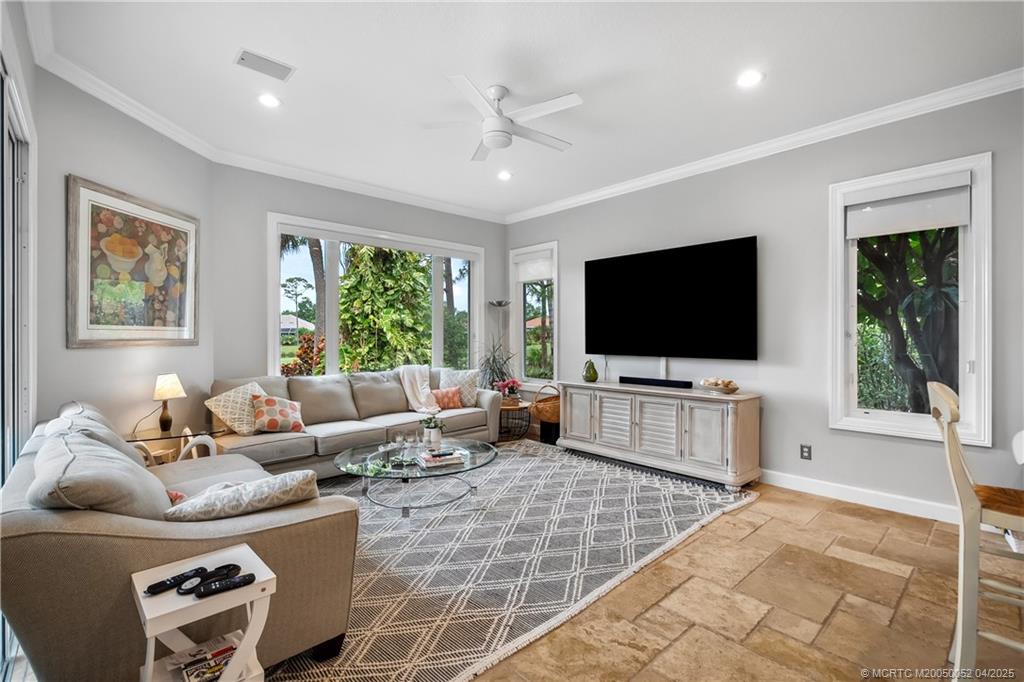 4346 SE Waterford Drive