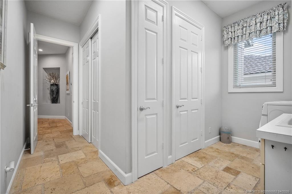 4346 SE Waterford Drive