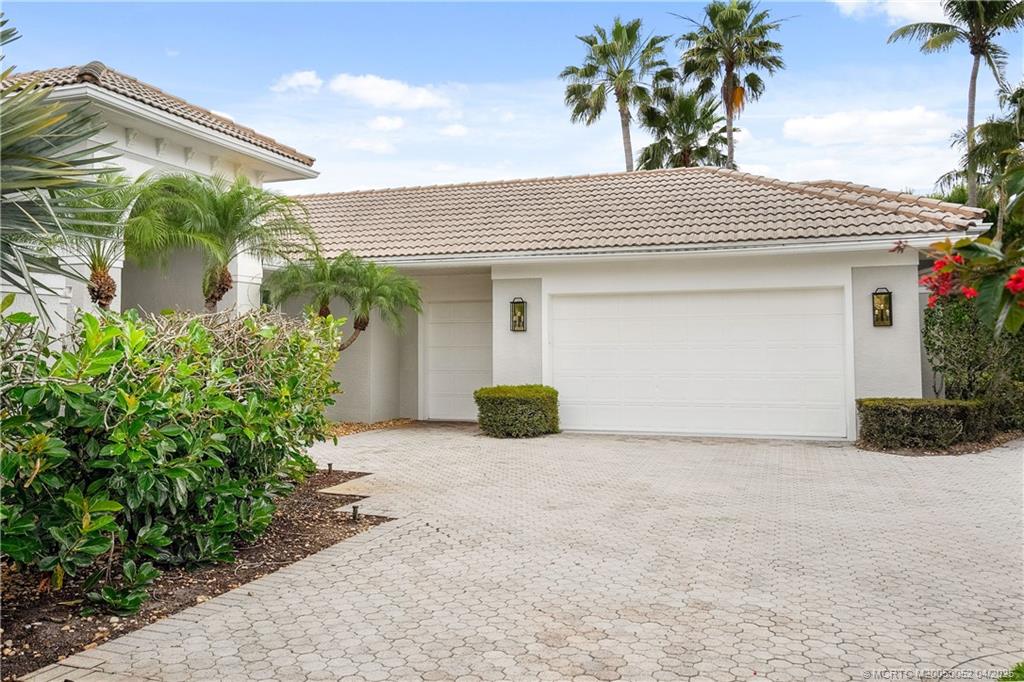 4346 SE Waterford Drive