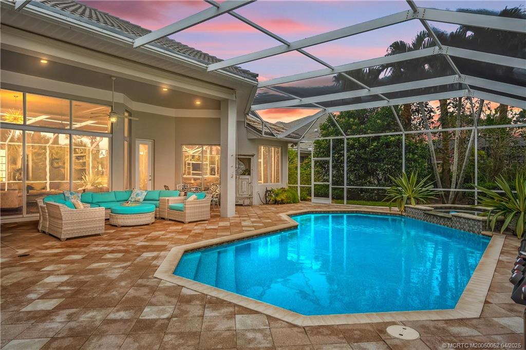 4346 SE Waterford Drive