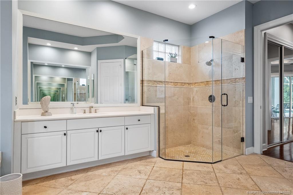 4346 SE Waterford Drive