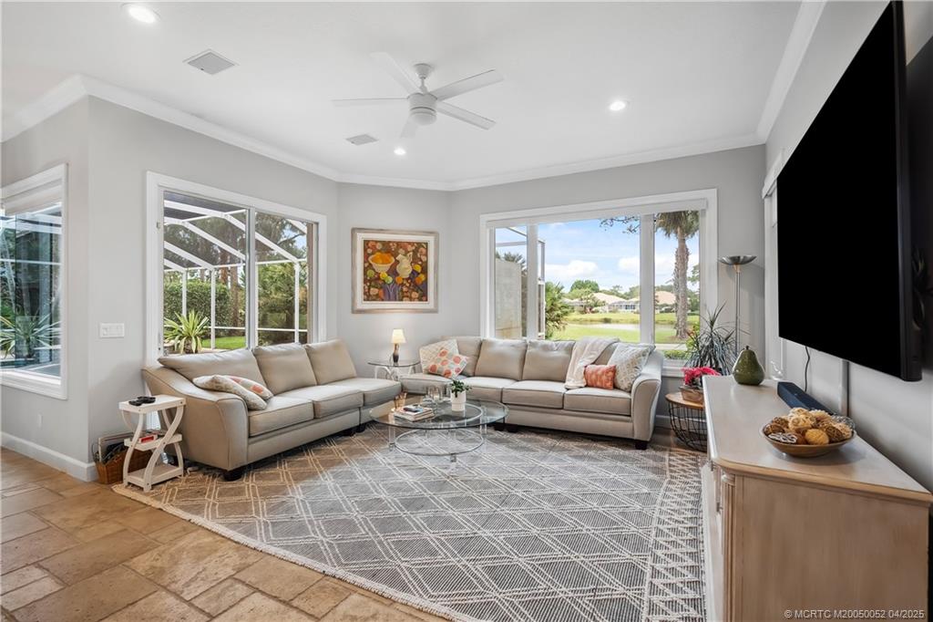 4346 SE Waterford Drive