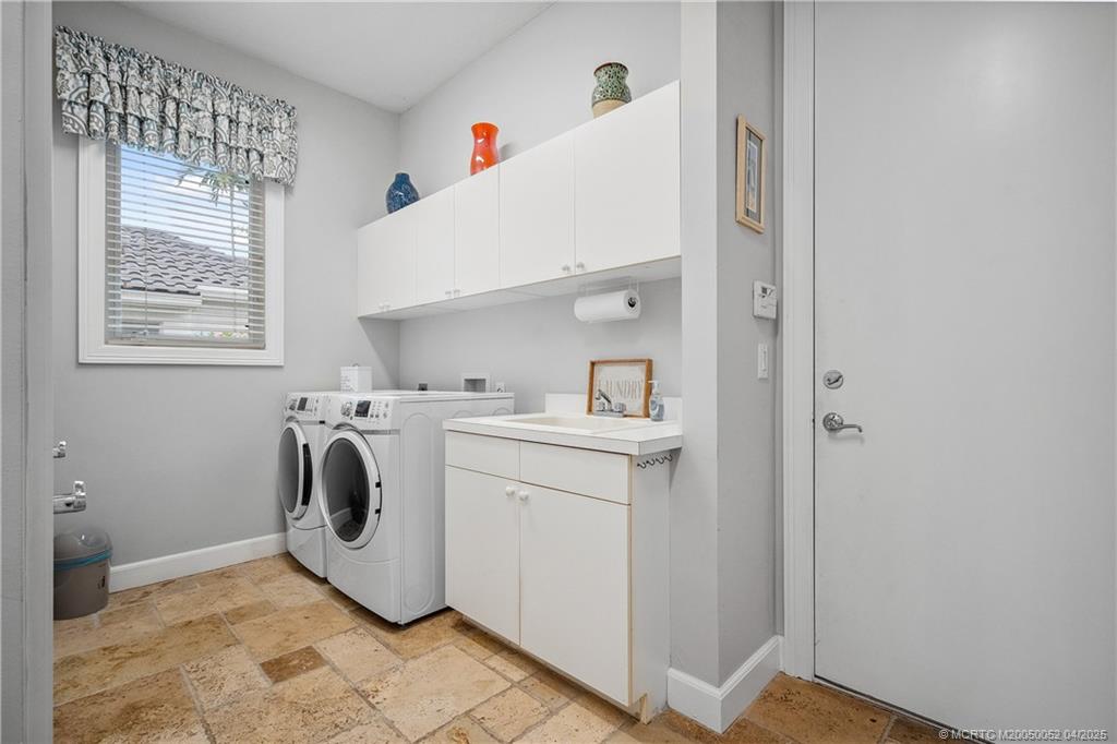 4346 SE Waterford Drive