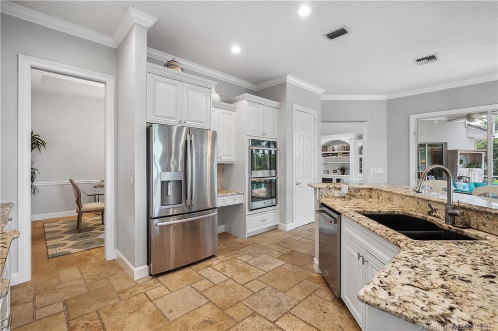 4346 SE Waterford Drive