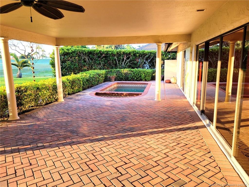 3563 SE Fairway E