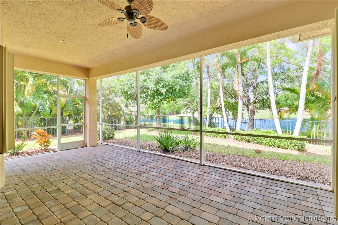 736 SW Pebble Lane