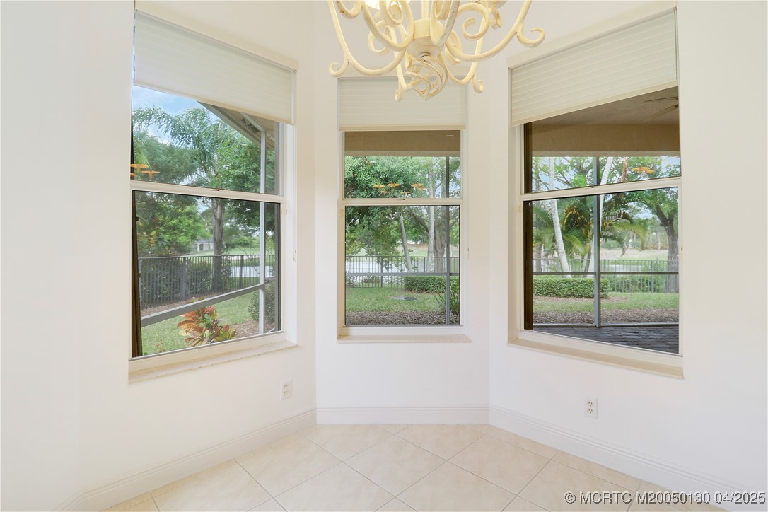 736 SW Pebble Lane