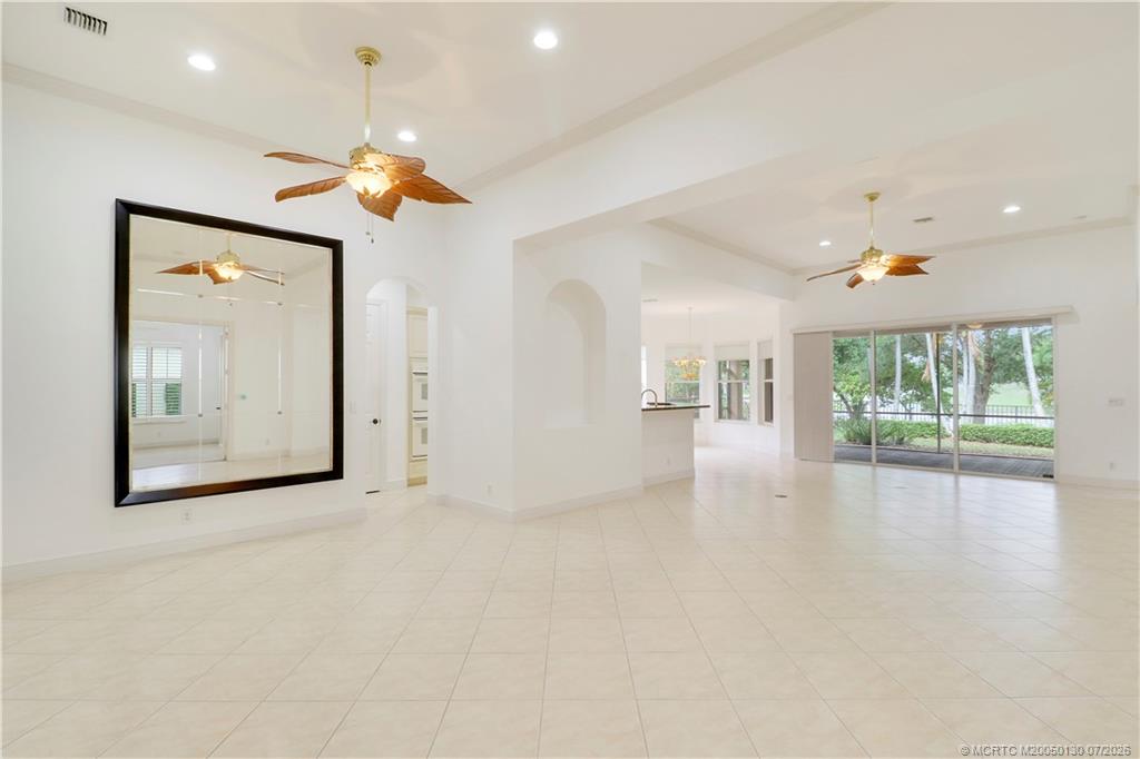 736 SW Pebble Lane