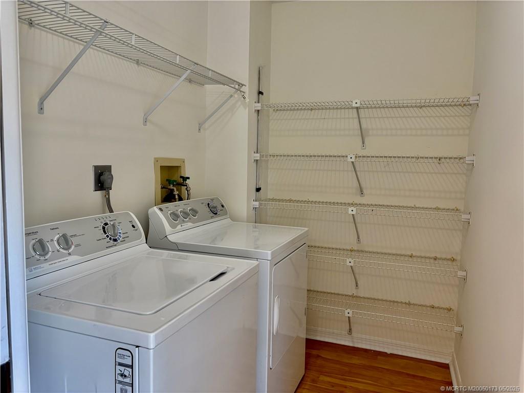 802 SE Central Parkway 14