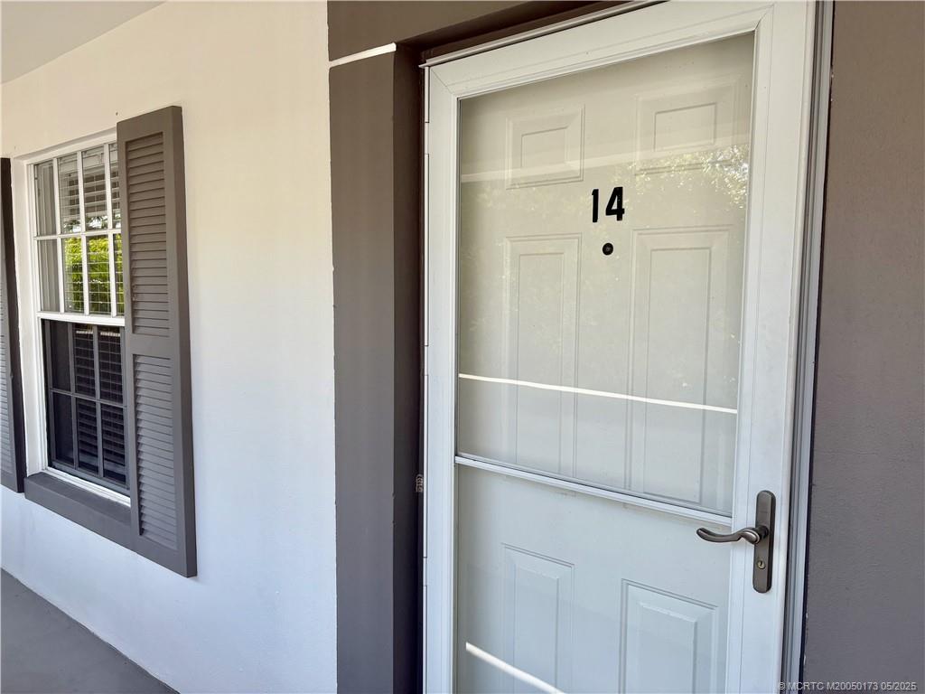 802 SE Central Parkway 14