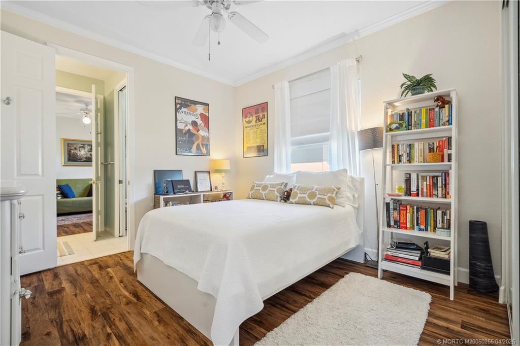 4473 SW Long Bay Drive