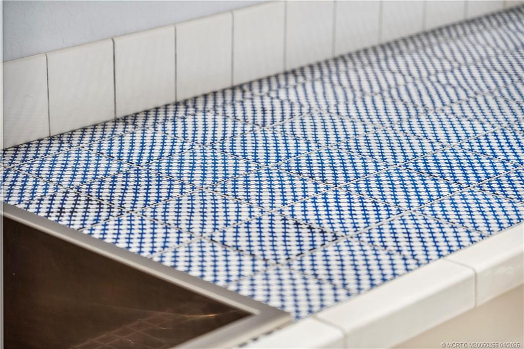 4473 SW Long Bay Drive