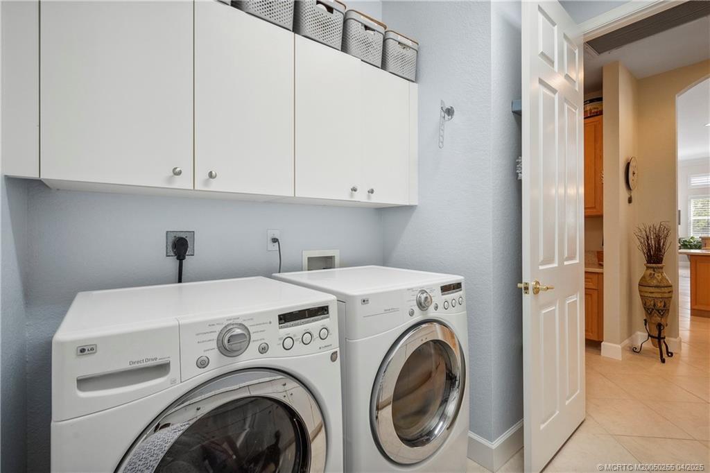 4473 SW Long Bay Drive