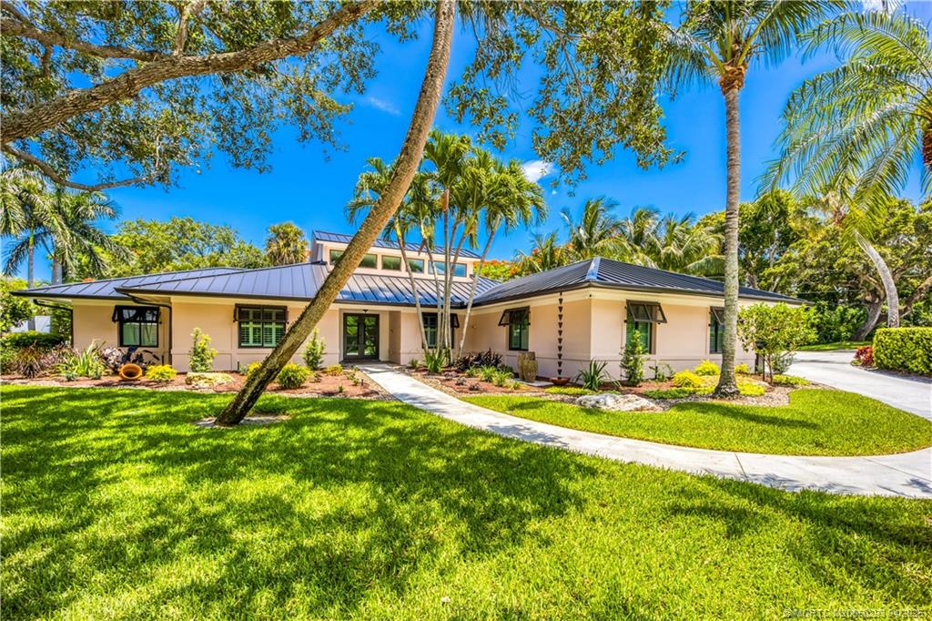 121 Hillcrest Drive