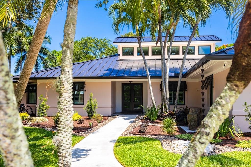 121 Hillcrest Drive