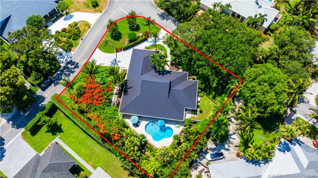 121 Hillcrest Drive