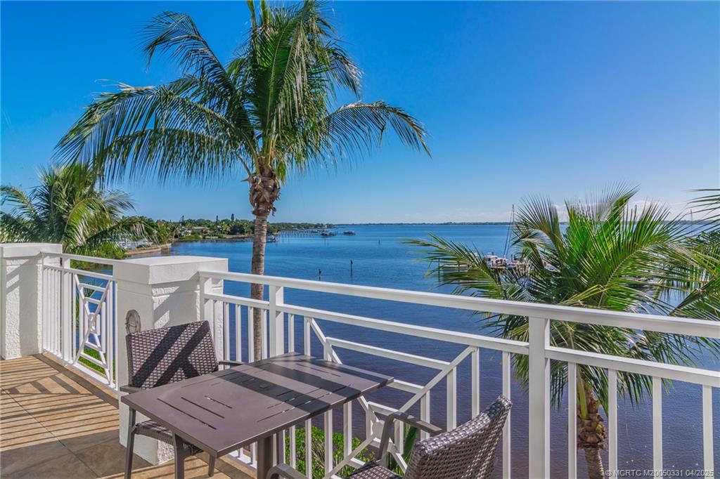 675 NW Flagler Avenue 201