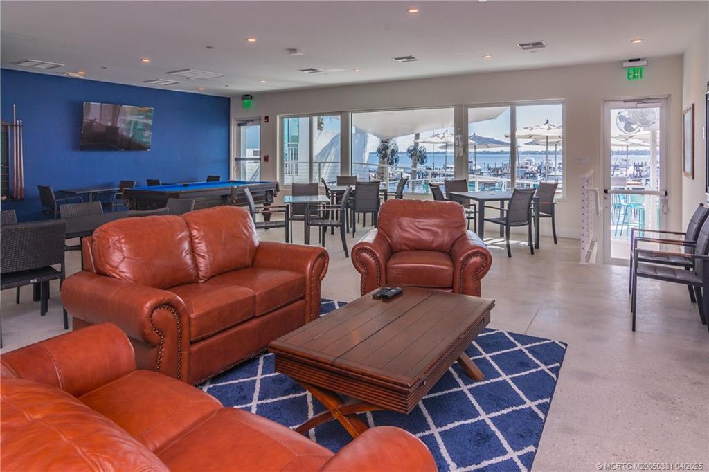 675 NW Flagler Avenue 201