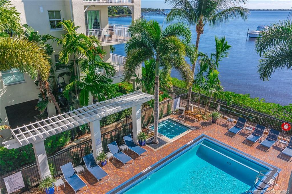 675 NW Flagler Avenue 201