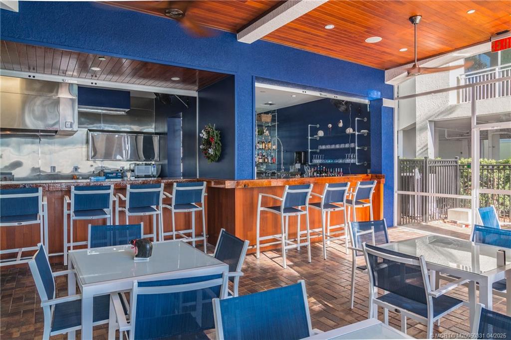 675 NW Flagler Avenue 201