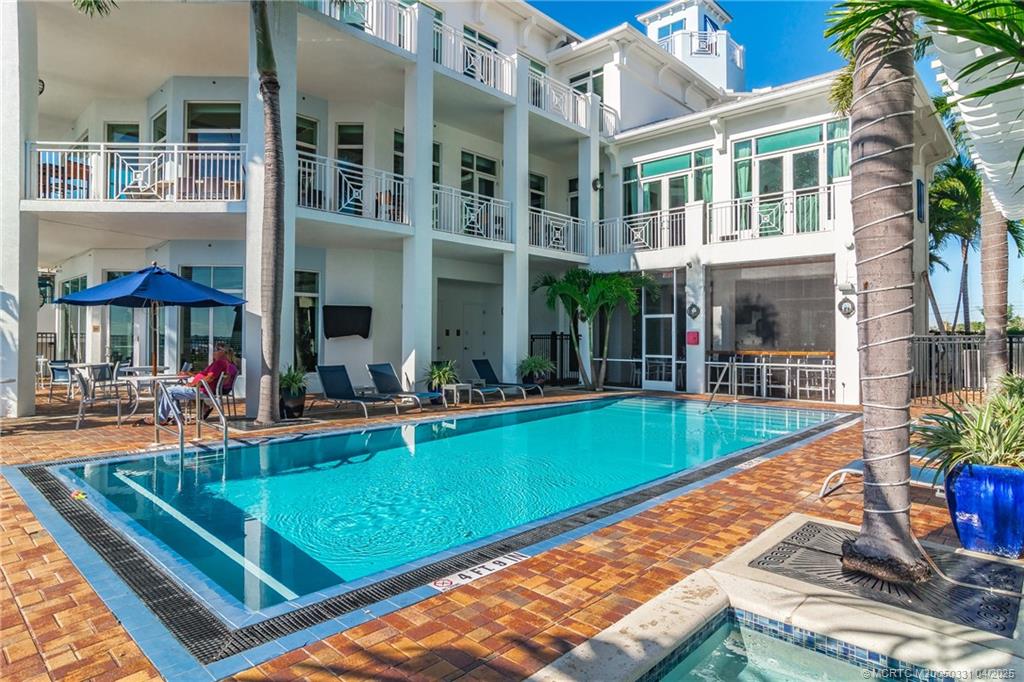 675 NW Flagler Avenue 201