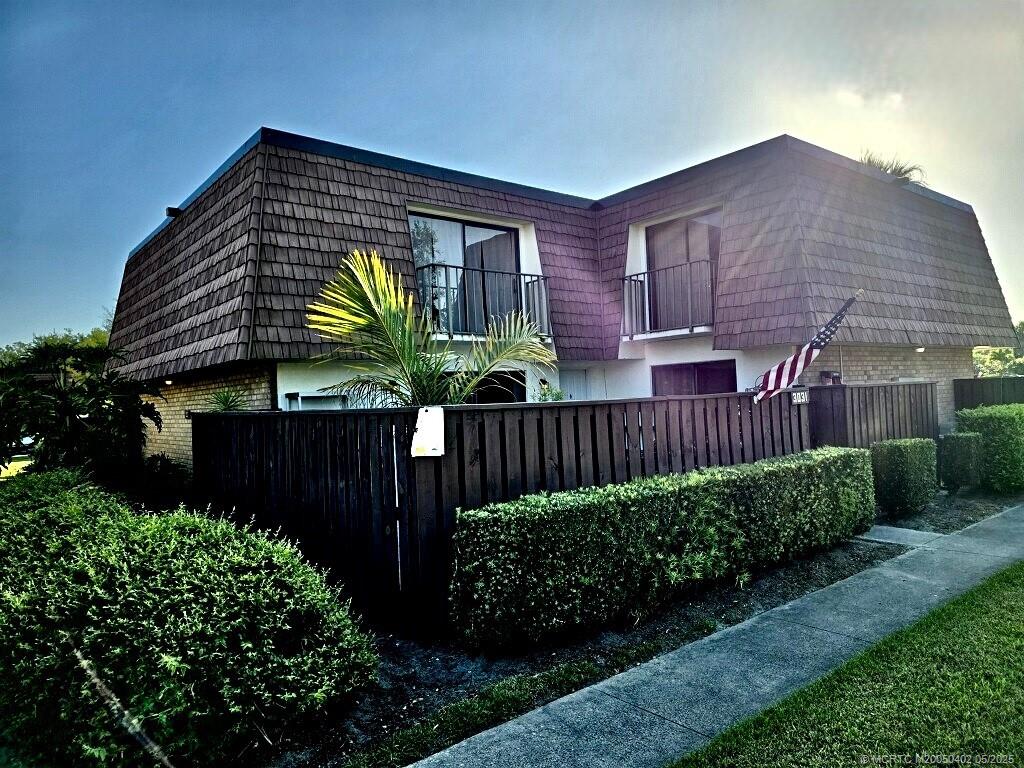 3031 SW Sunset Trace Circle