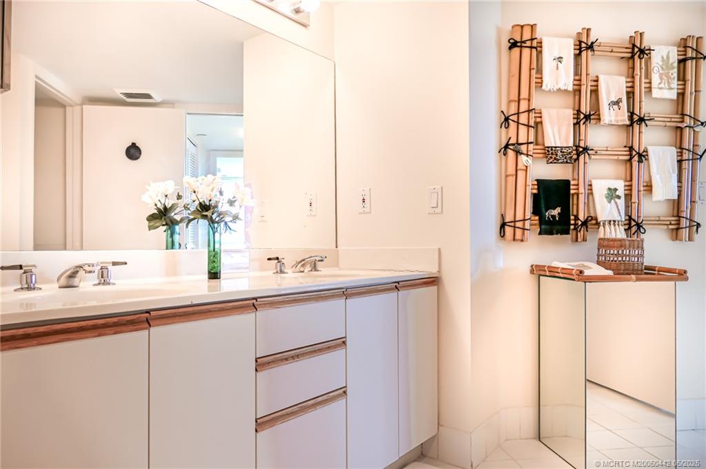 8800 S Ocean Drive 301