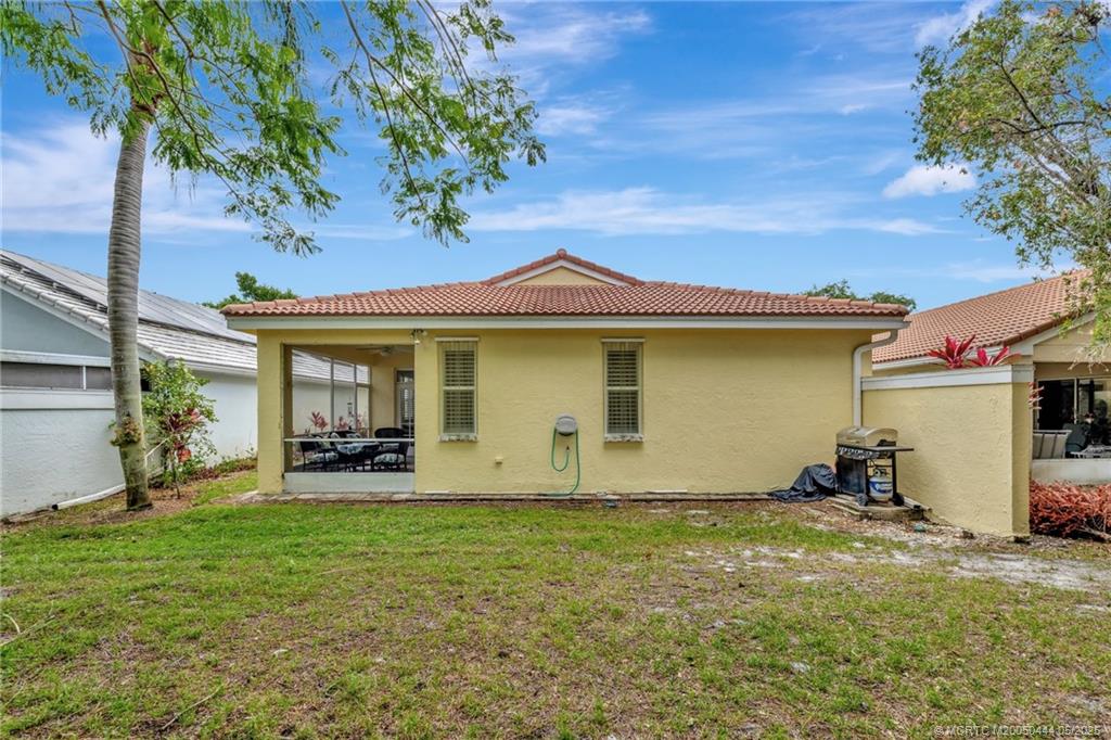 2101 SW Olympic Club Terrace