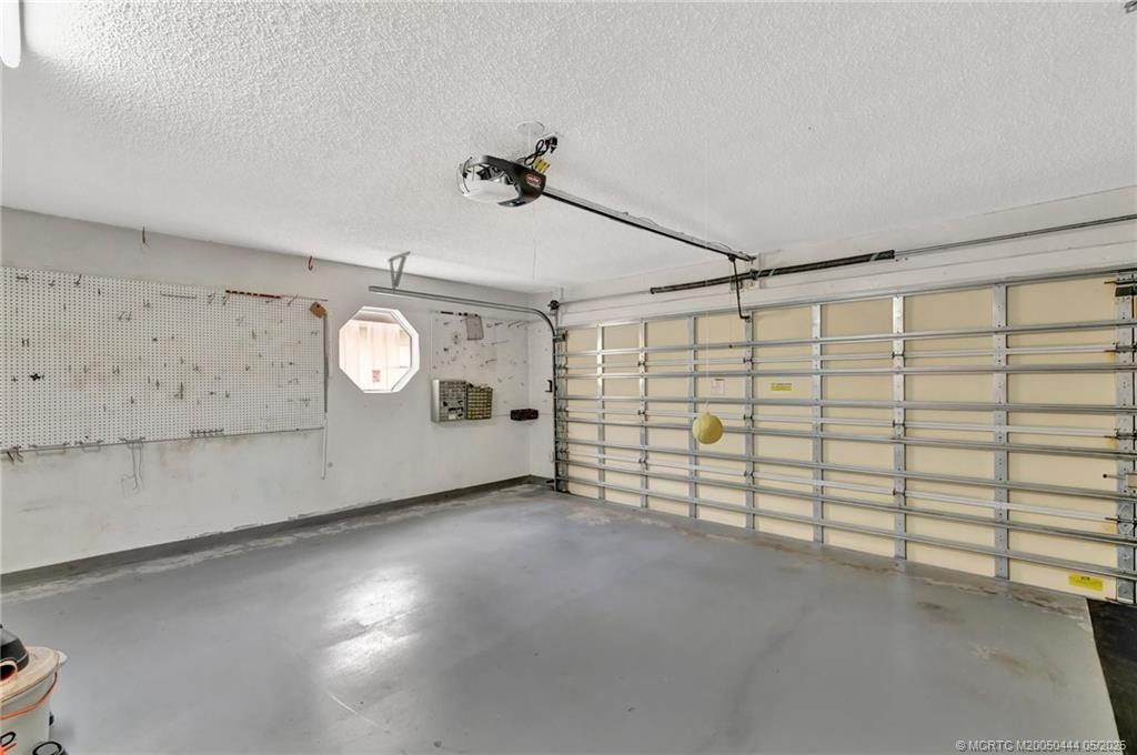 2101 SW Olympic Club Terrace