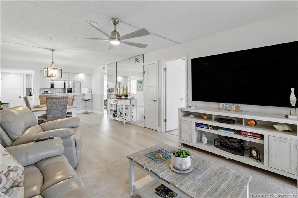 514 NE Plantation Road 4401