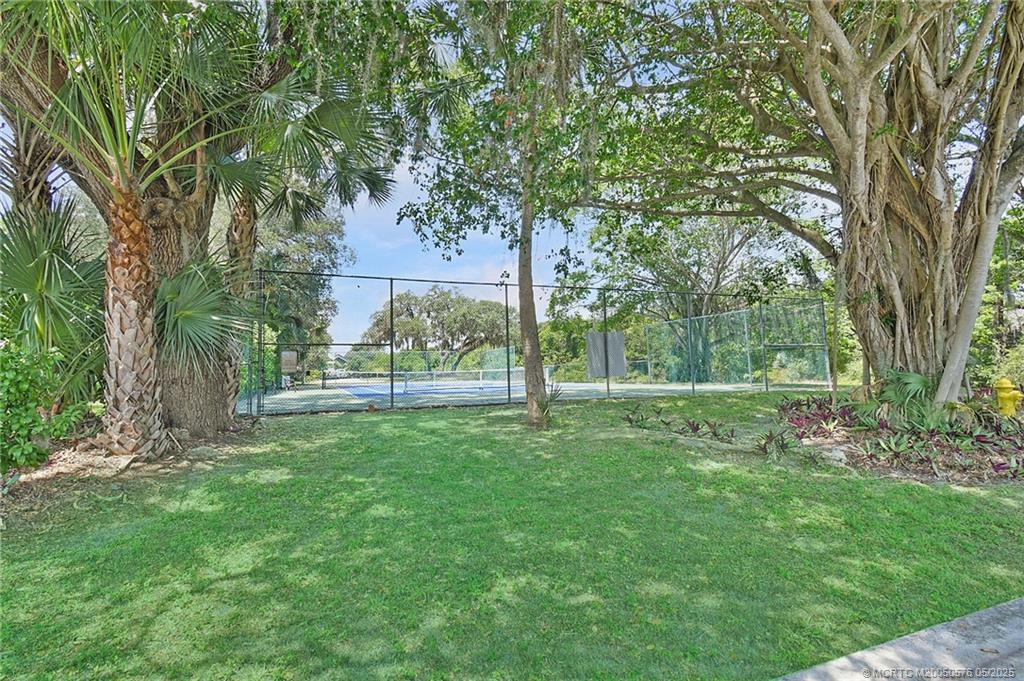 5327 SE Reef Way