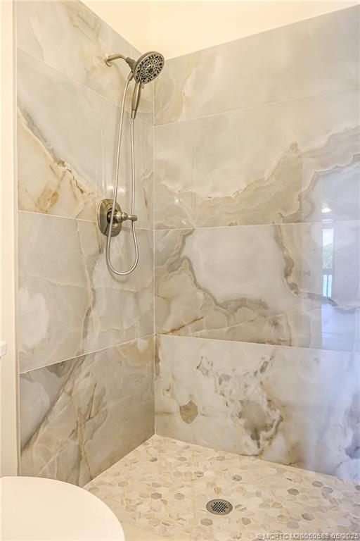 1585 NE Beacon Drive NE 1107